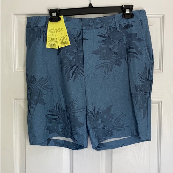 Target Other - Men’s Golf Shorts - size 34/XL